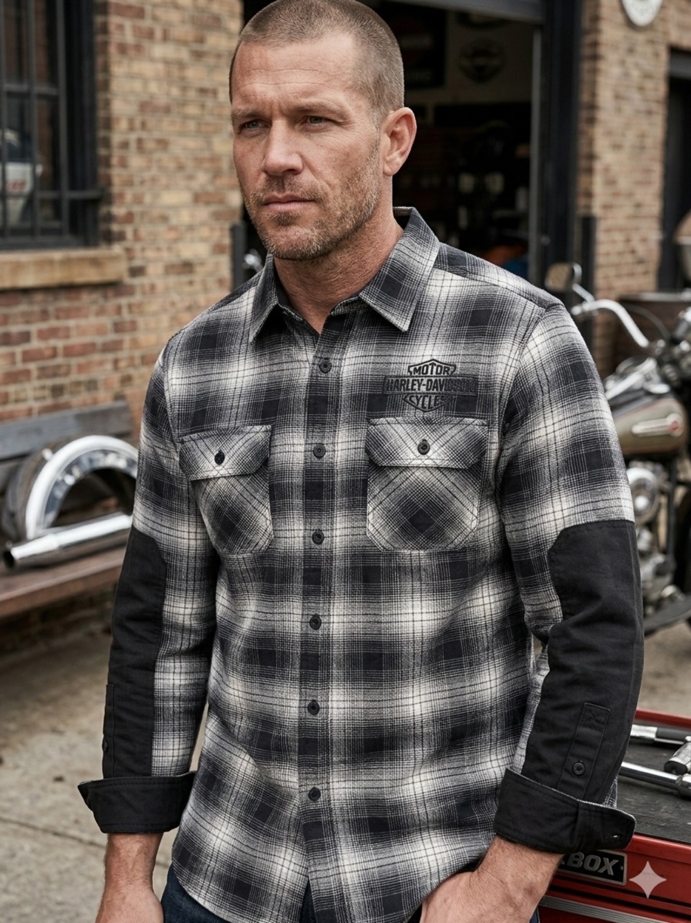 Harley-Davidson Men's Large Flannel Plaid Button Down Shirt Elbow Patch